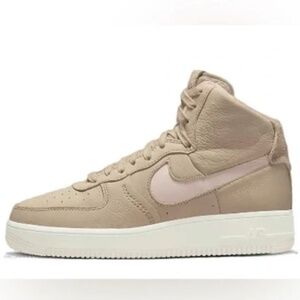 Nike Air Force One High Sculpt in Women Sanddrift/pink Size 9